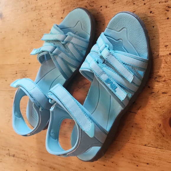 Teva Tirra Sport Sandals, unisex,  size youth 5 - Picture 2 of 9